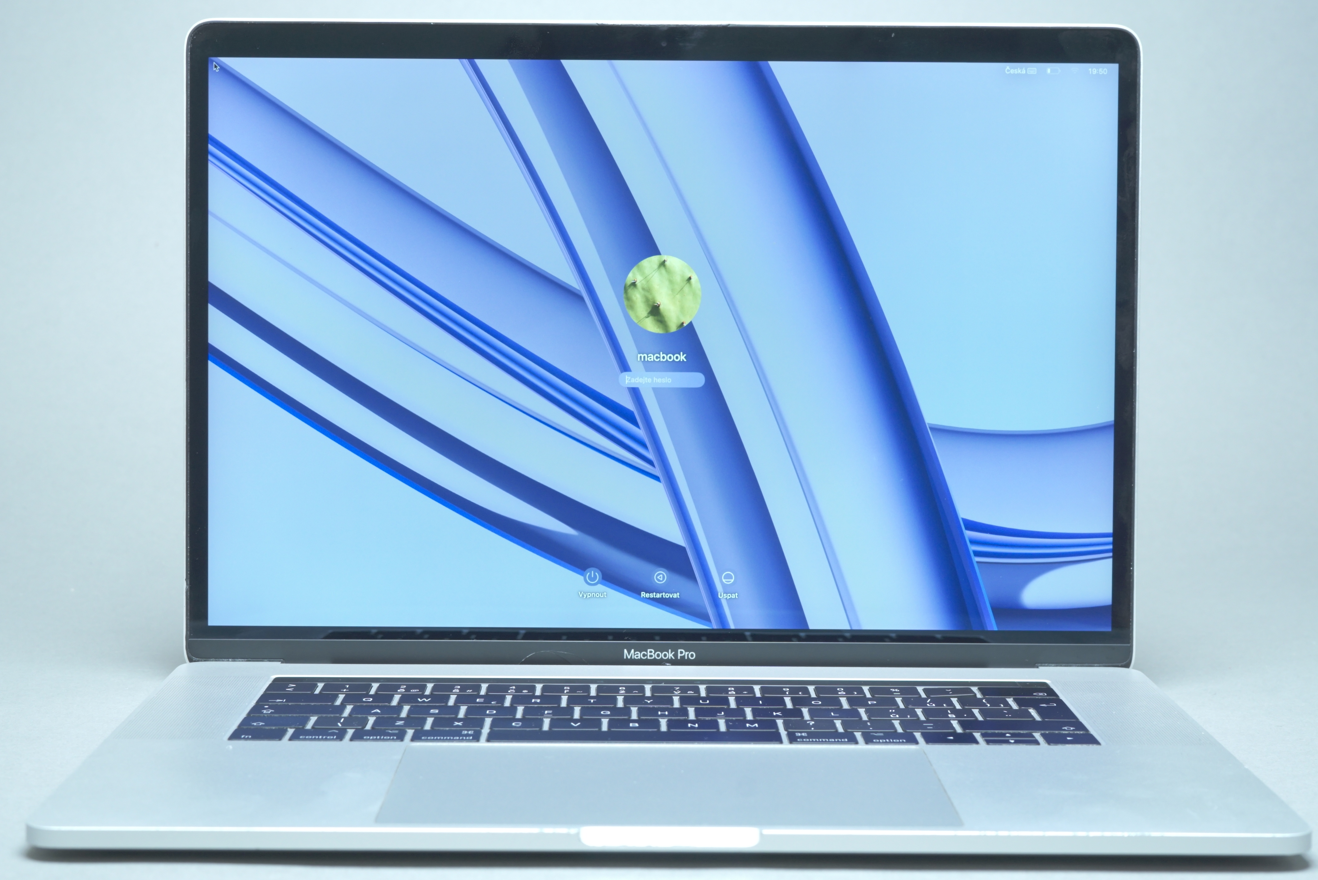 Macbook Pro 15.4" TB/I7 2.8GHZ/16GB RAM/256GB SSD/CZ/BAT