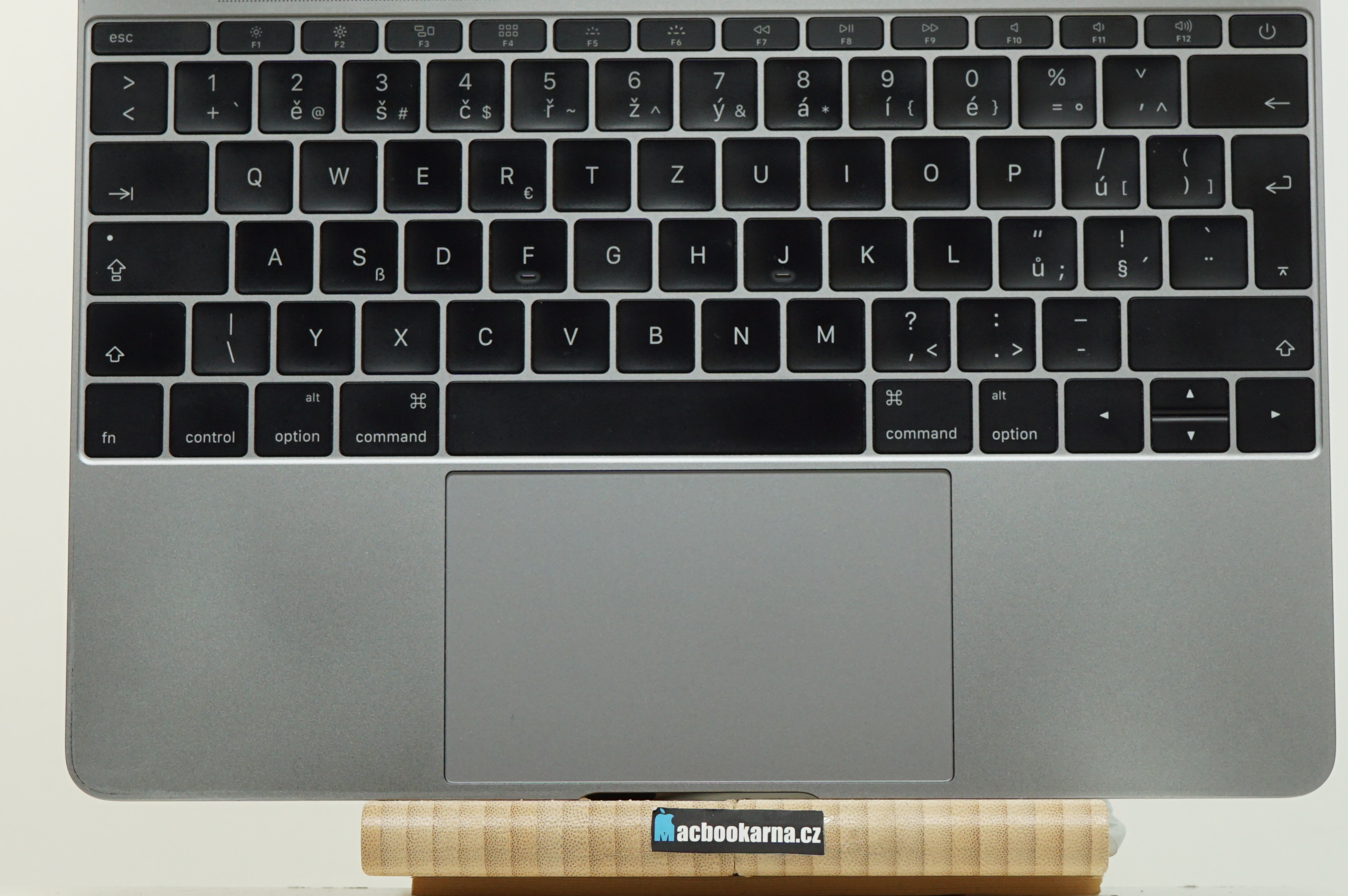 Macbook 12"/M3 1.1GHZ/8GB RAM/256GB SSD/CZ/TOP/BAT