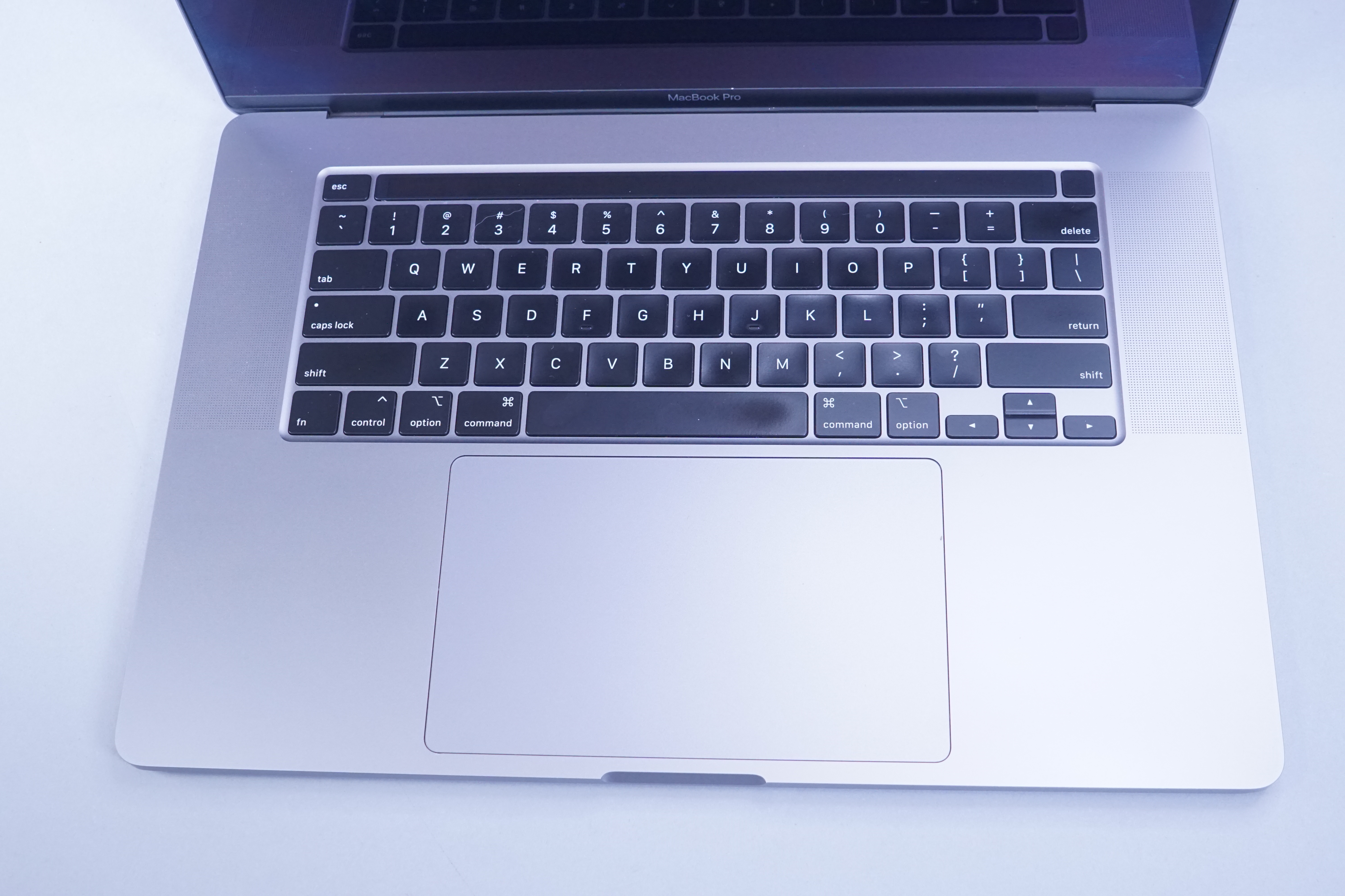 Macbook Pro 16"CTO/I9 2.4GHZ/64GB RAM/512GB SSD/TOP/CZ