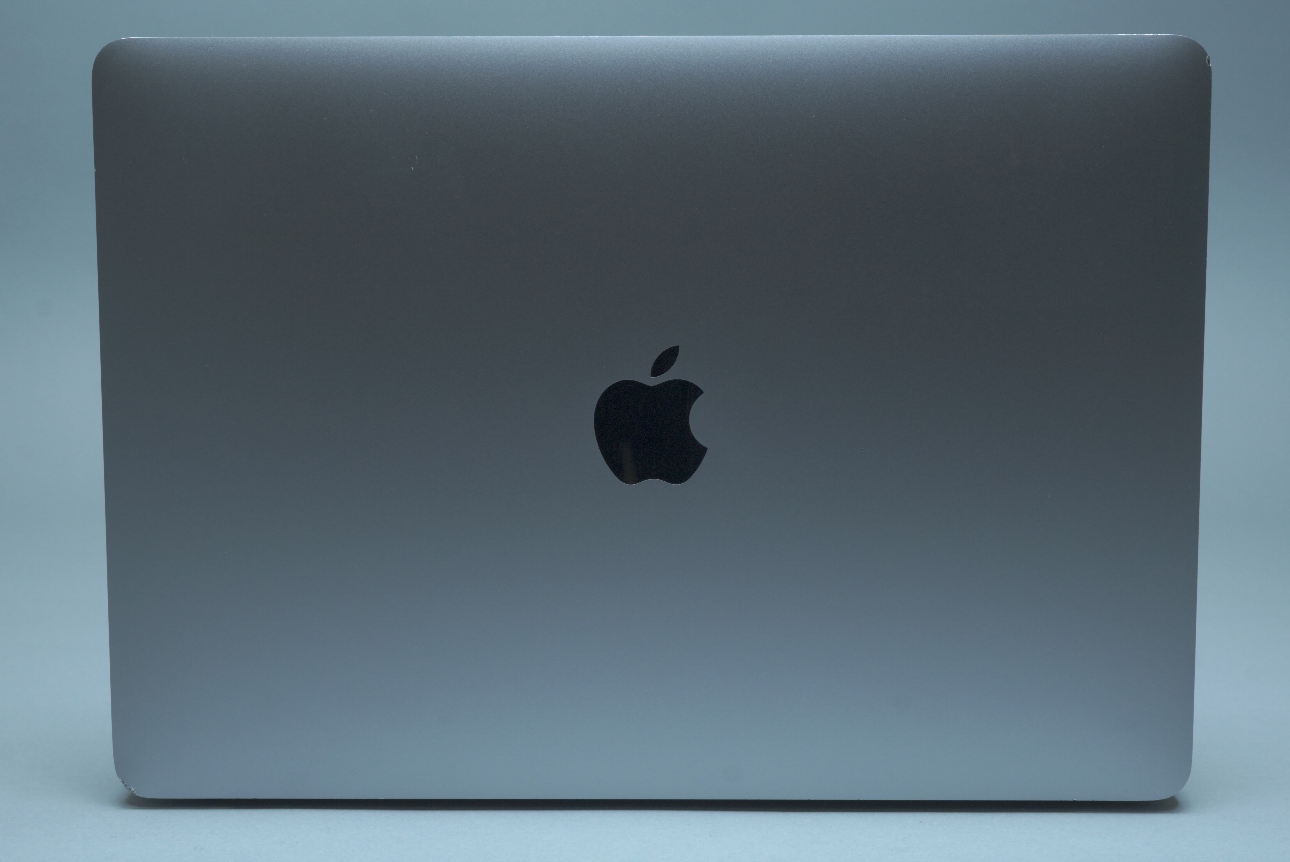 Macbook Pro 13.3"/I5 2.0GHZ/8GB RAM/512GB SSD/CZ/BAT