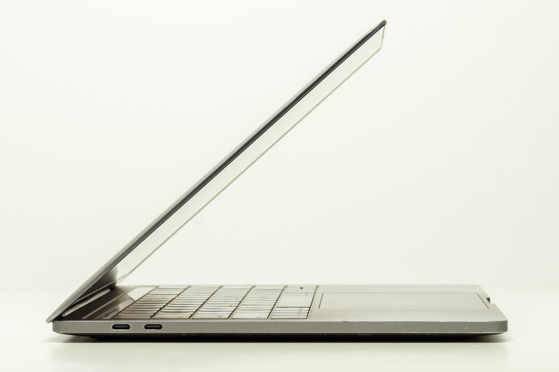 Macbook Pro 13.3" TB/I5 3.1GHZ/16GB RAM/512GB SSD