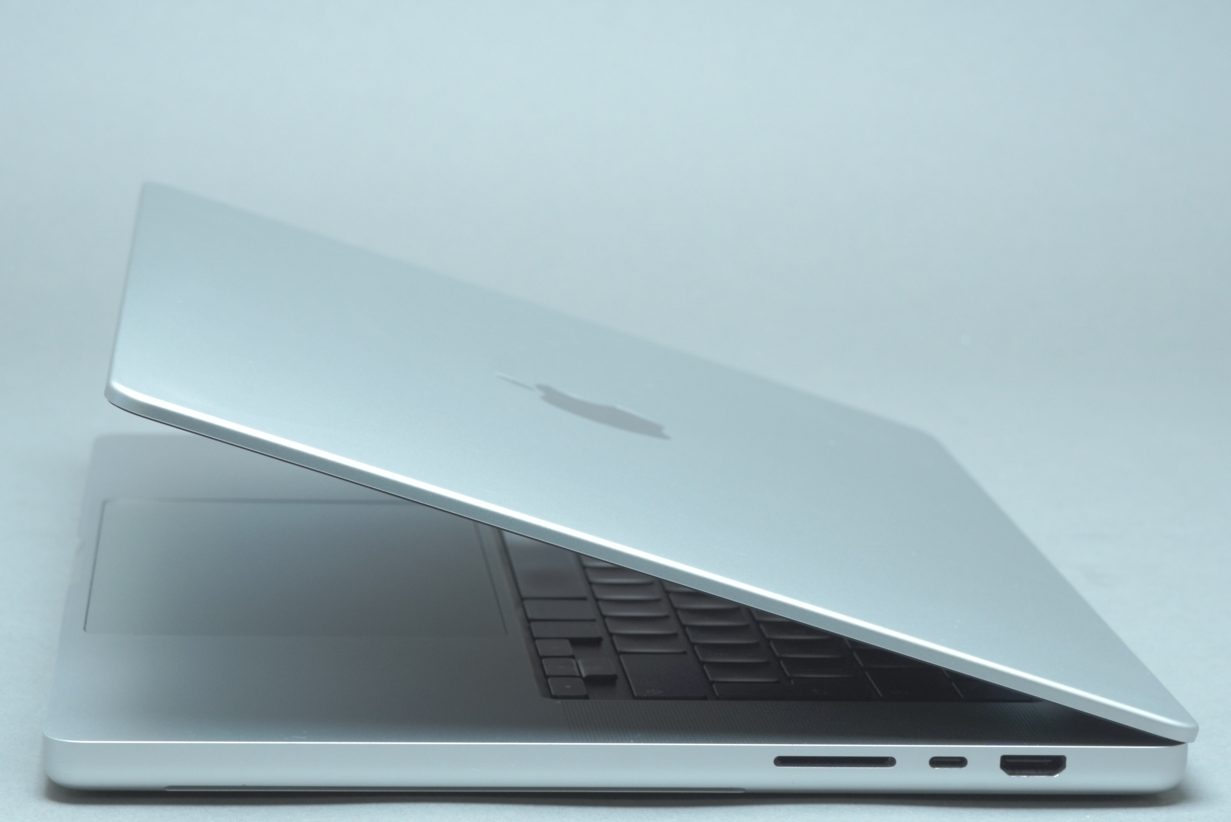 Macbook Pro 16.2"/M1 PRO/16GB RAM/512GB SSD/TOP/AKCE POUZE DNES