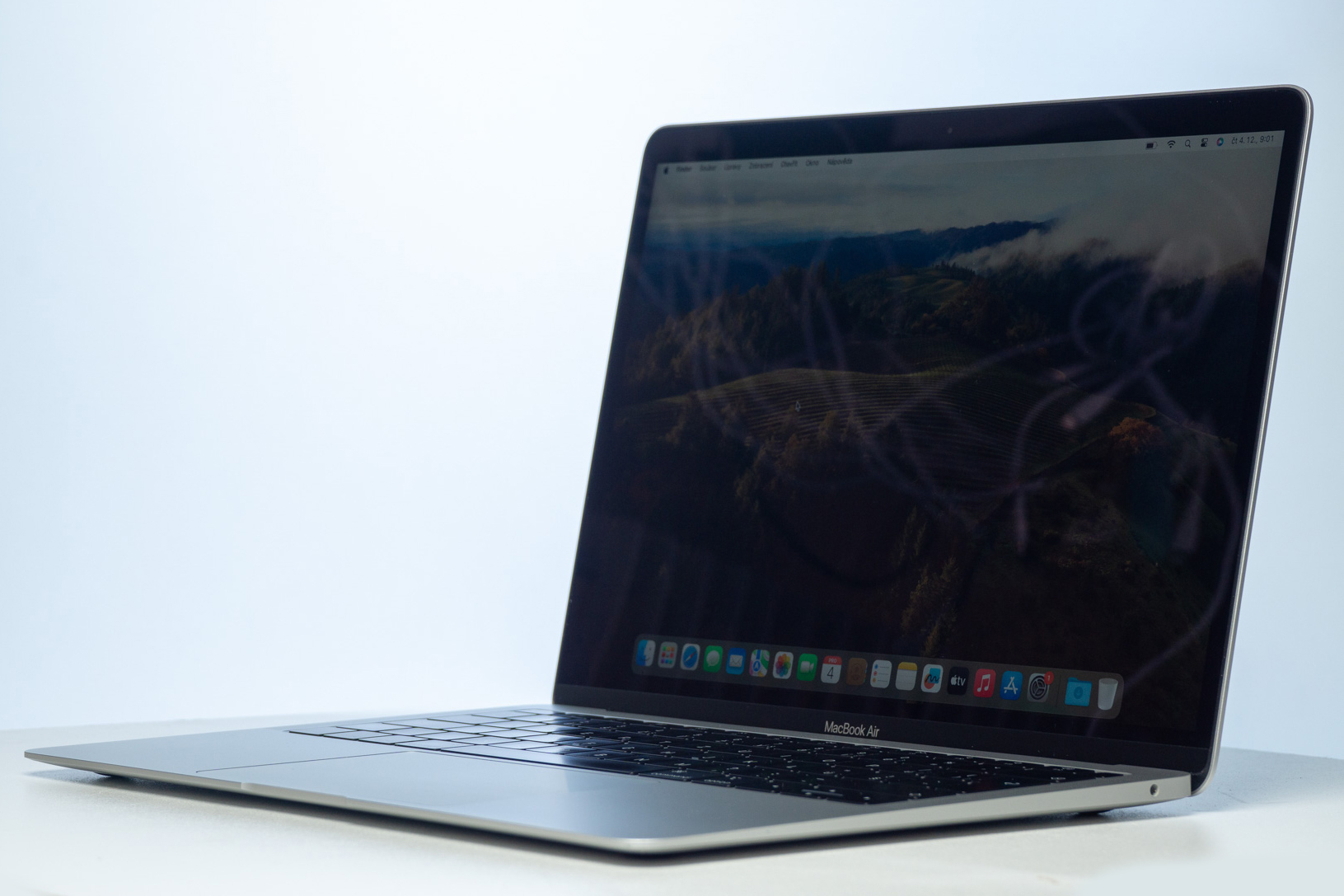 Macbook Air 13.3"/I5 1.6GHZ/8GB RAM/128GB SSD/CZ