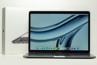 Macbook Pro 13.3" TB/I5 3.1GHZ/16GB RAM/512GB SSD